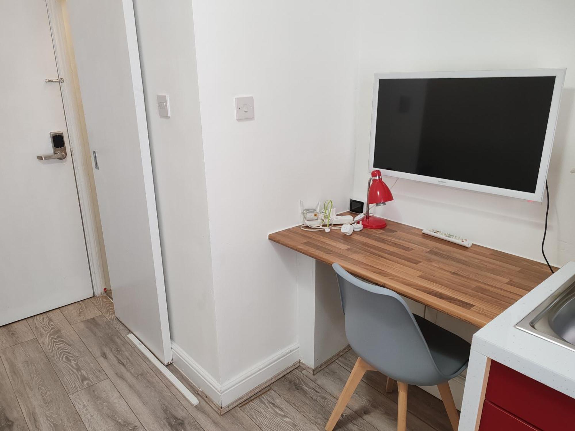 Kilburn High Road Studio Apartments Londra Esterno foto