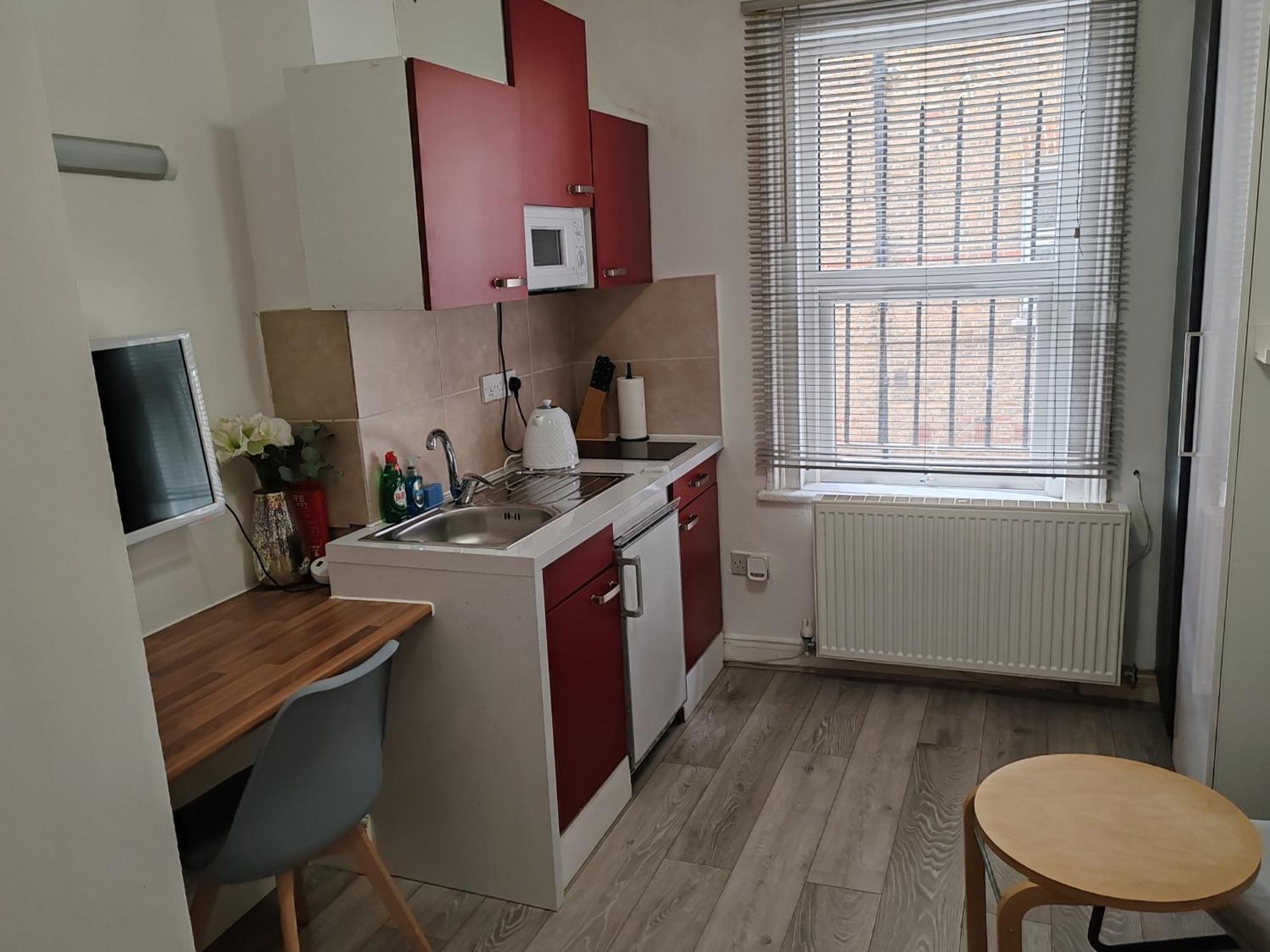 Kilburn High Road Studio Apartments Londra Esterno foto