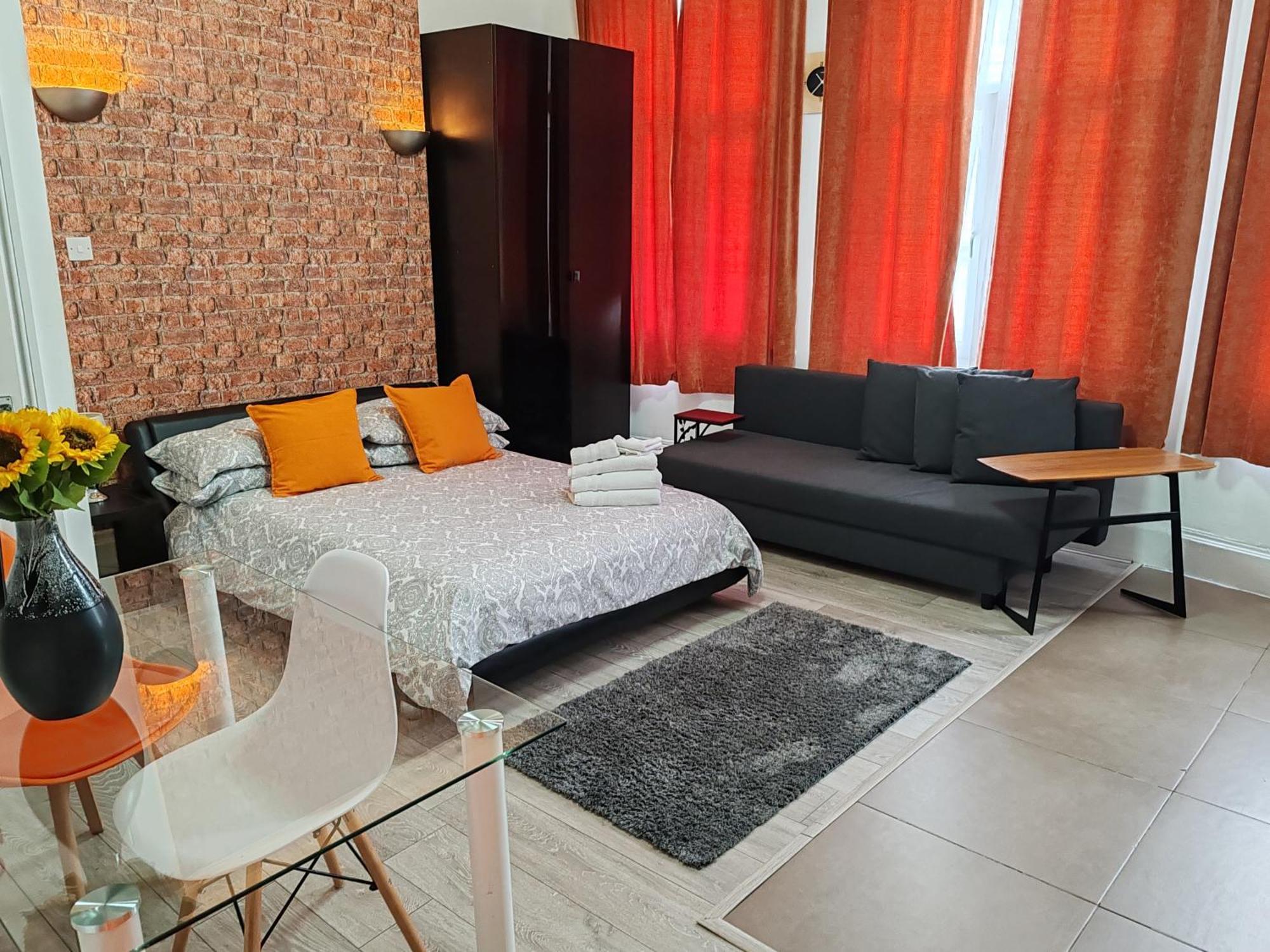 Kilburn High Road Studio Apartments Londra Esterno foto