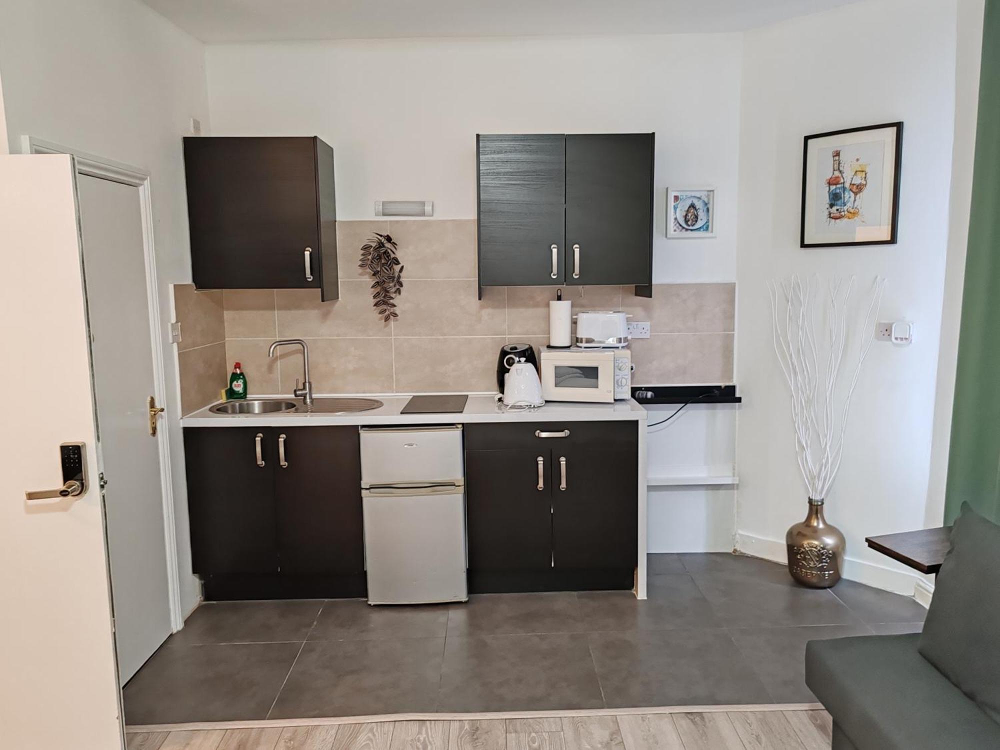 Kilburn High Road Studio Apartments Londra Esterno foto