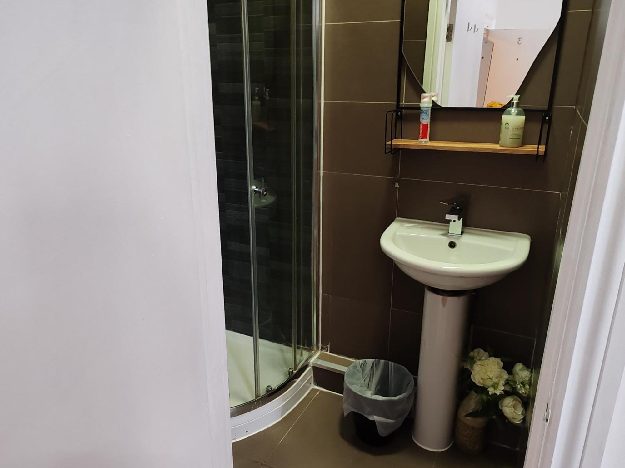 Kilburn High Road Studio Apartments Londra Esterno foto